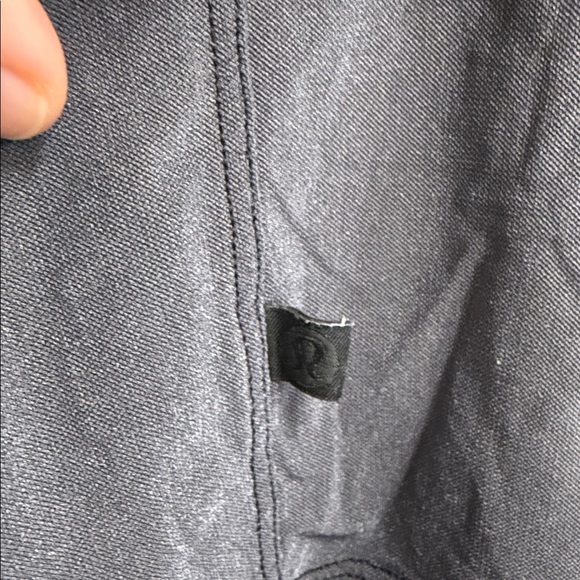 Charcoal Gray Sleeveless Top Lululemon - Picture 2 of 4